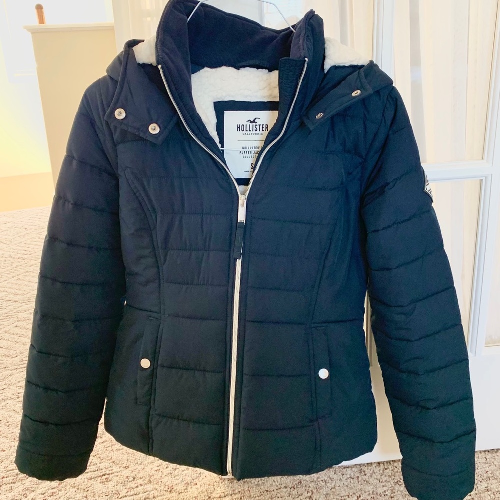 Hollister Puffer Jacket